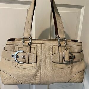 Coach pebbled leather Shoulder Bag